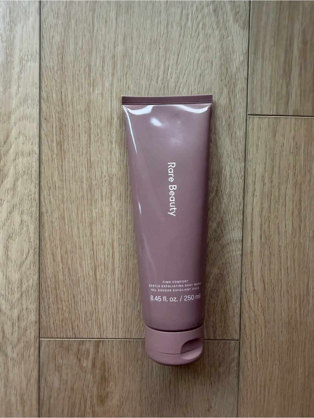 Rare Beauty Find Comfort Gentle Exfoliating Body Wash